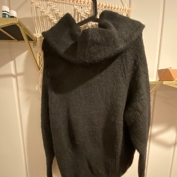 H&M Sweaters - Black off-shoulder sweater